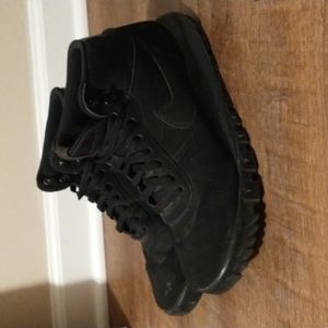 Hoodland Suede Triple Black Nike Shoes